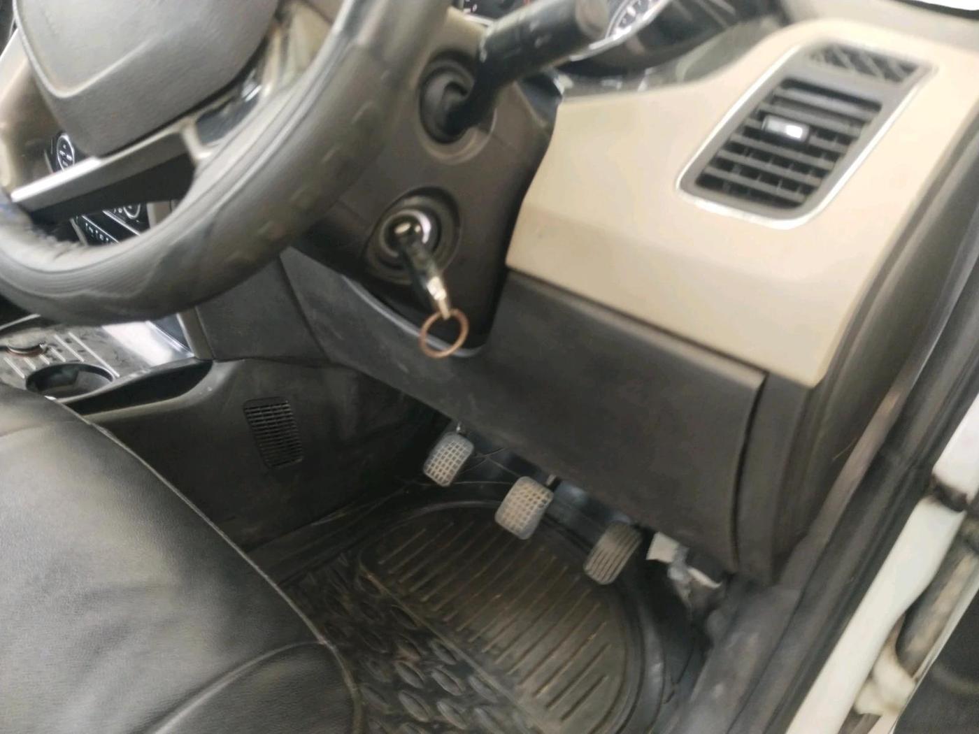 2015 Tata Zest XT PETROL, Petrol, Manual, 97,337 km, interior