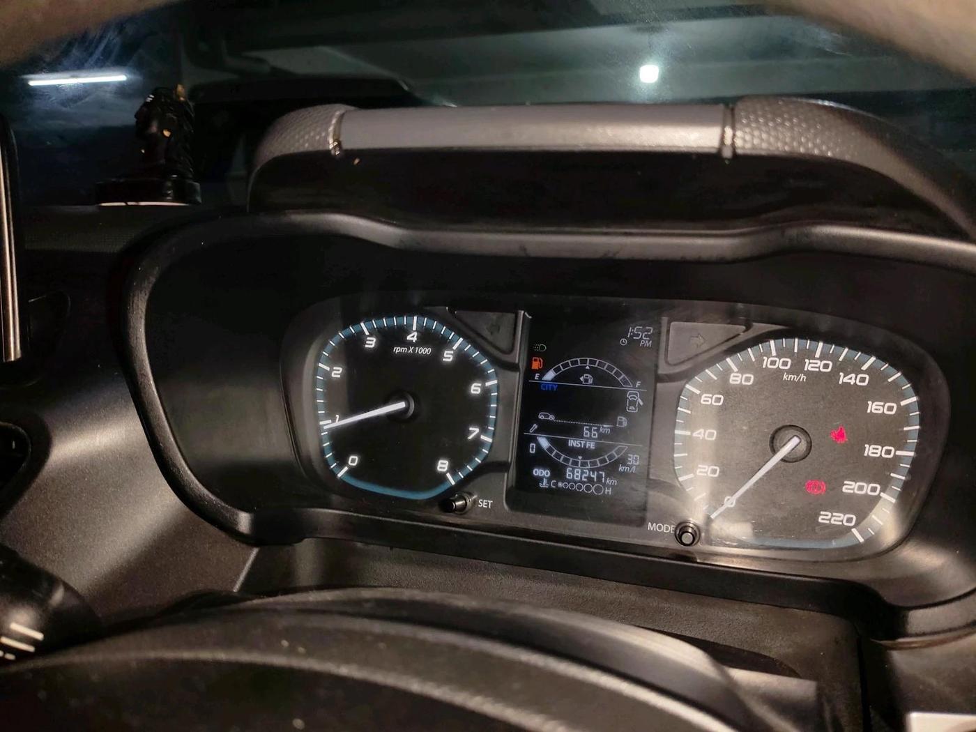 2021 Tata ALTROZ XT PETROL, Petrol, Manual, 68,247 km, interior