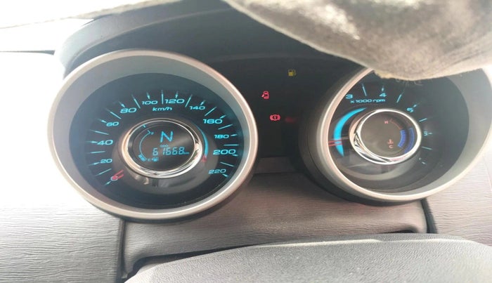 2016 Mahindra XUV500 W8 1.99, Diesel, Manual, 61,668 km, interior