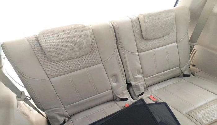 2016 Mahindra XUV500 W8 1.99, Diesel, Manual, 61,668 km, interior