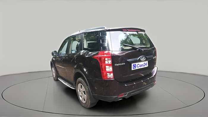 2017 Mahindra XUV500 W6 AT 1.99, Diesel, Automatic, 64,500 km, exterior