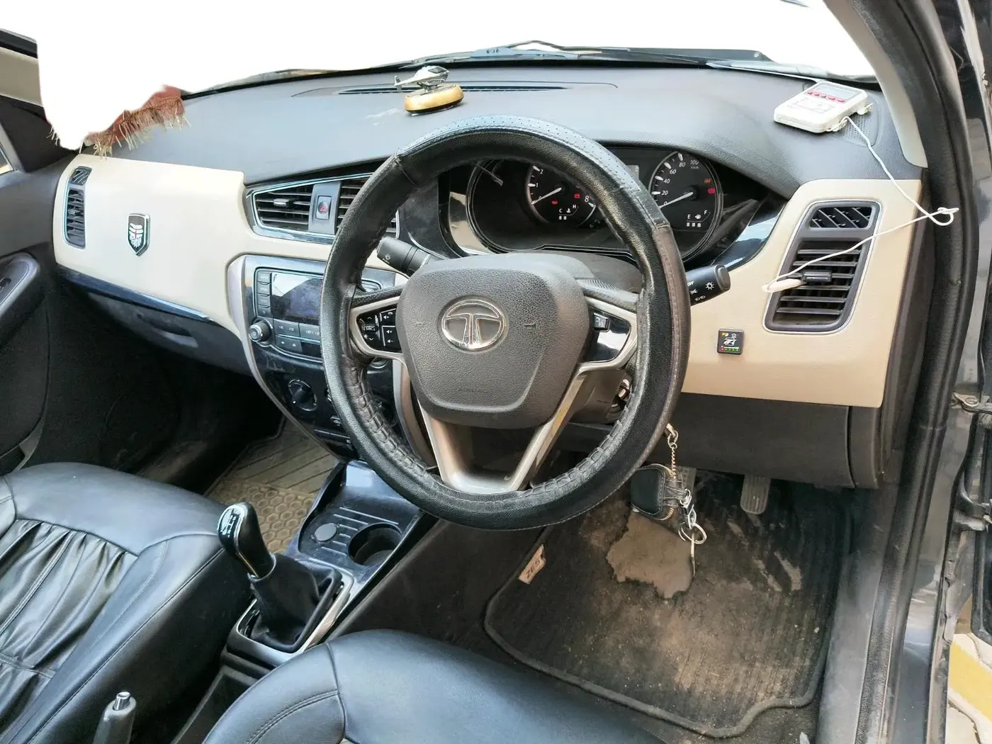 2016 Tata Zest XMS PETROL, CNG, Manual, 1,14,715 km, interior