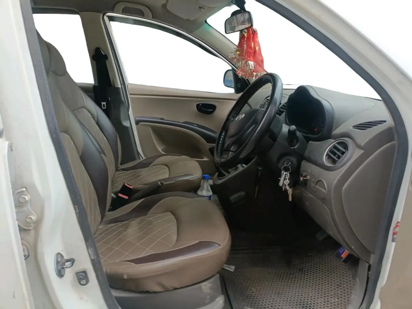 2011 Hyundai i10 ERA 1.1, CNG, Manual, 80,900 km, interior