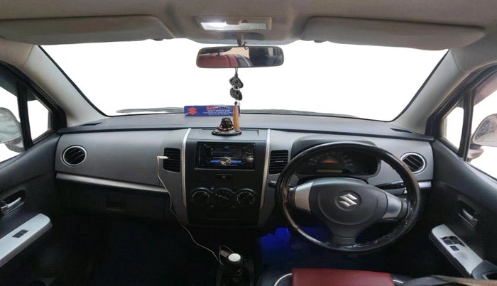 2011 Maruti Wagon R 1.0 LXI CNG, CNG, Manual, 1,22,615 km, interior
