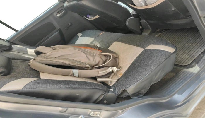 2011 Maruti Wagon R 1.0 LXI CNG, CNG, Manual, 1,74,938 km, interior