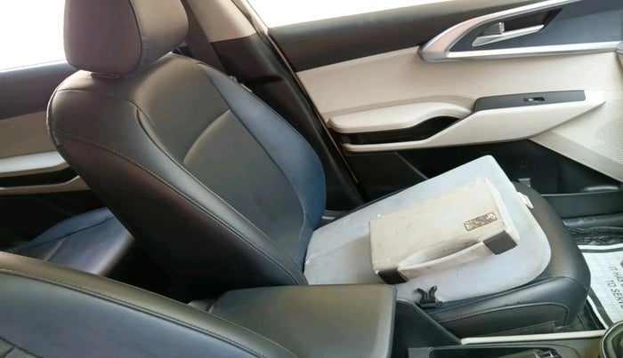 2023 KIA CARENS PREMIUM 1.5 PETROL 7 STR, Petrol, Manual, 1,20,427 km, interior