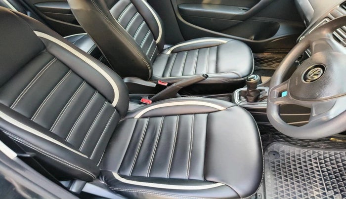 2018 Volkswagen Ameo COMFORTLINE 1.0L, Petrol, Manual, 55,715 km, interior