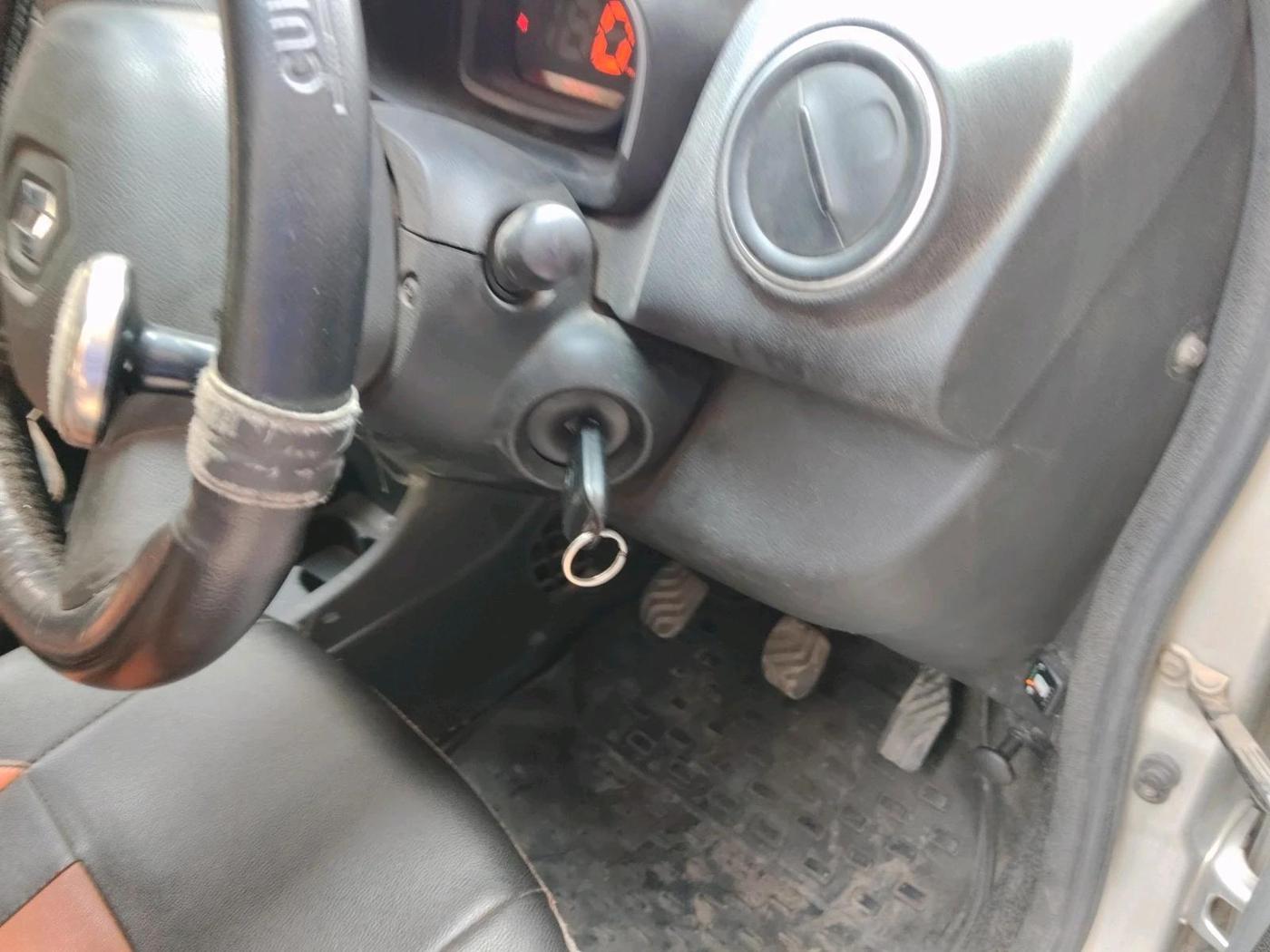 2019 Renault Kwid RXL, CNG, Manual, 83,065 km, interior