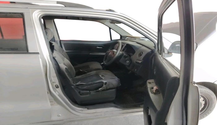 2011 Maruti Wagon R 1.0 LXI CNG, CNG, Manual, 2,21,585 km, interior