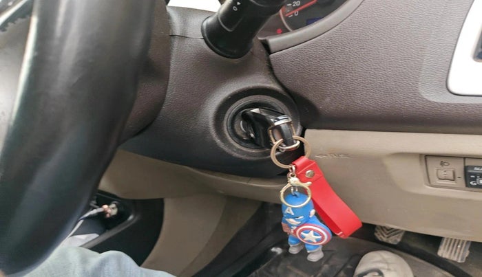 2011 Hyundai i20 SPORTZ 1.2, CNG, Manual, 1,44,564 km, interior