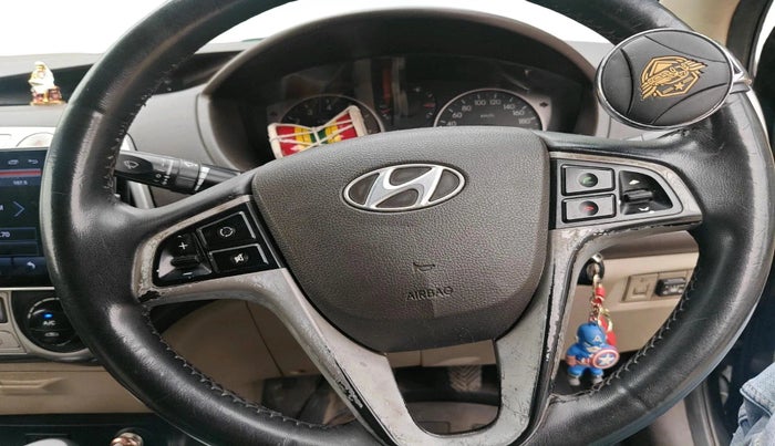 2011 Hyundai i20 SPORTZ 1.2, CNG, Manual, 1,44,564 km, interior