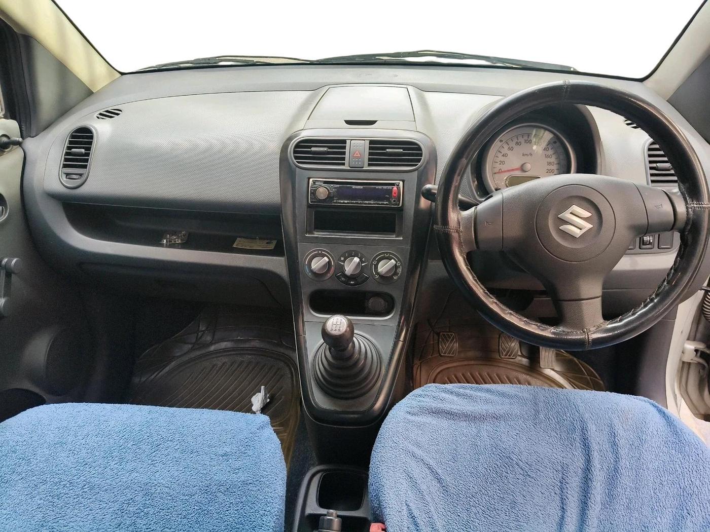 2011 Maruti Ritz LXI, Petrol, Manual, 49,648 km, interior