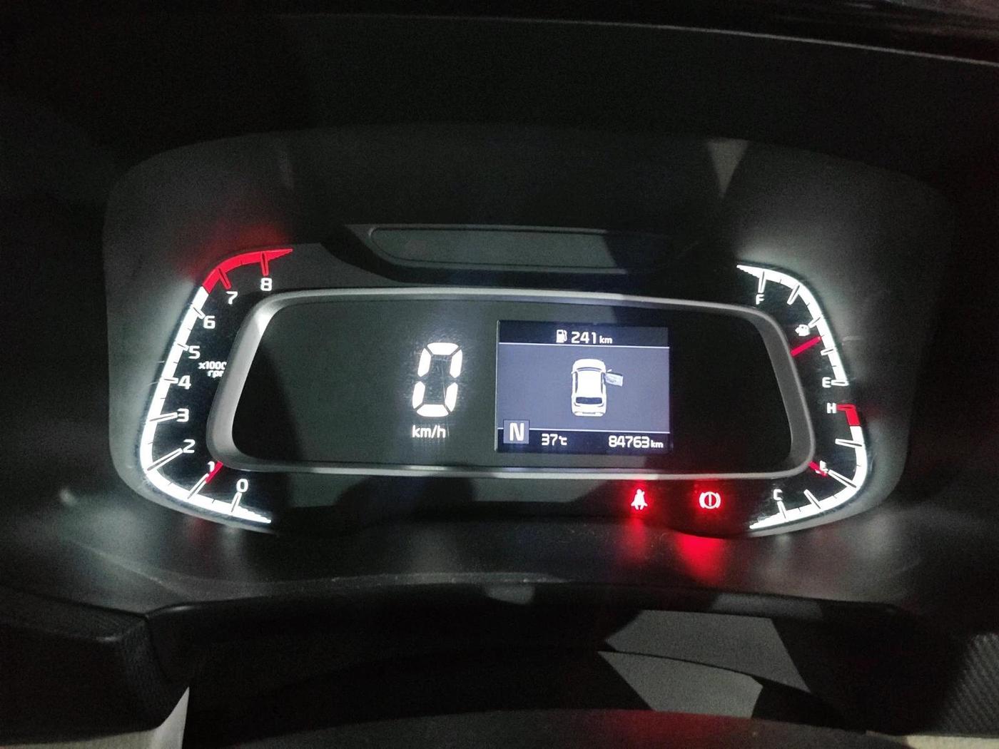 2021 KIA SONET HTX 1.0 IMT, Petrol, Manual, 84,763 km, interior