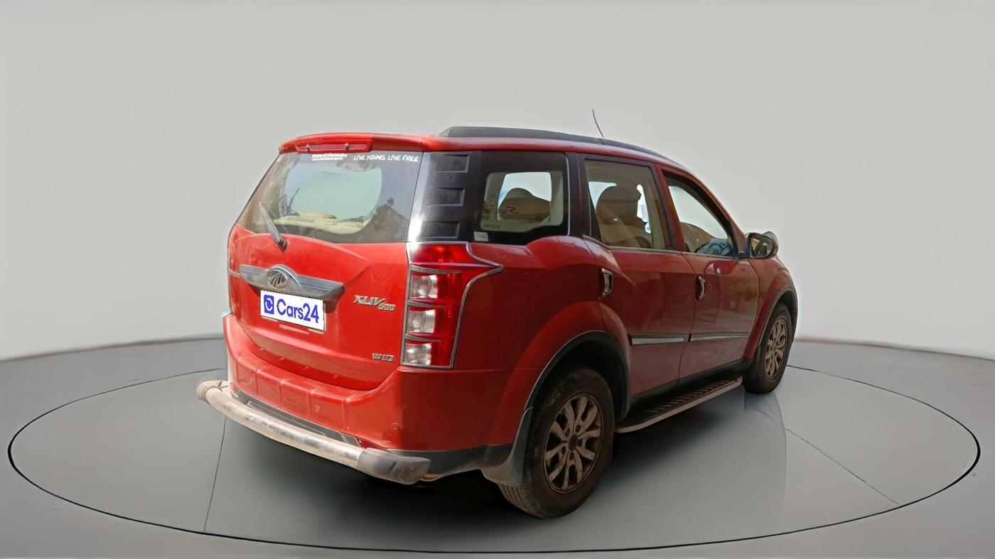 2016 Mahindra XUV500 W10 1.99, Diesel, Manual, 73,767 km, exterior