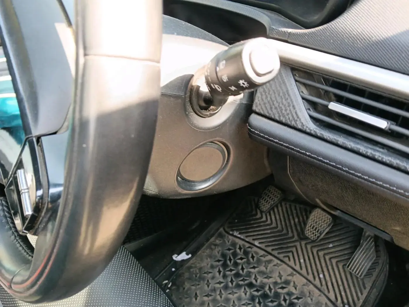 2024 Tata NEXON Fearless Plus S Dark, Petrol, Manual, 44,268 km, interior