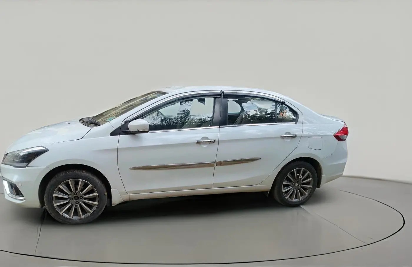 2021 Maruti Ciaz ALPHA  AT 1.5 SHVS PETROL, CNG, Automatic, 43,784 km, exterior