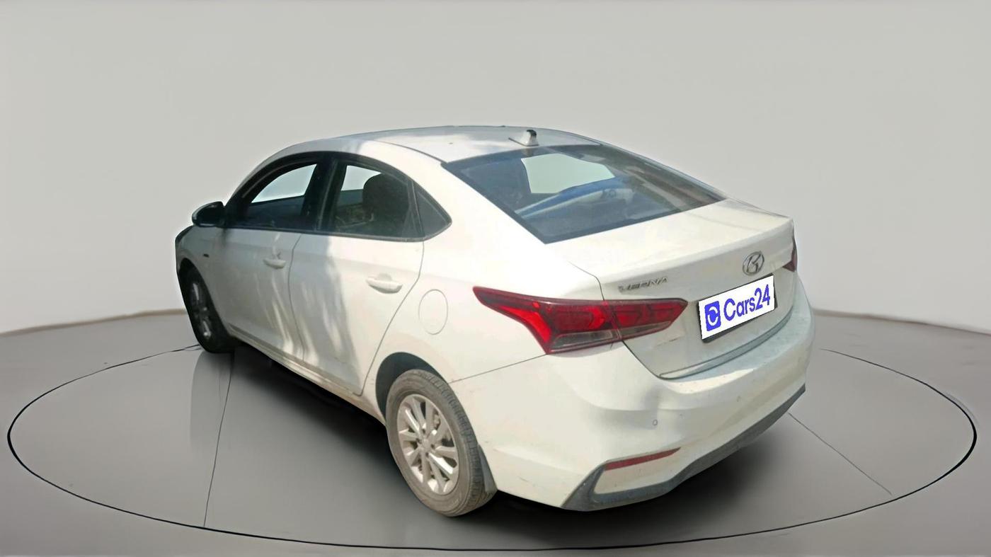 2018 Hyundai Verna 1.6 EX AT CRDI, Diesel, Automatic, 1,19,187 km, exterior