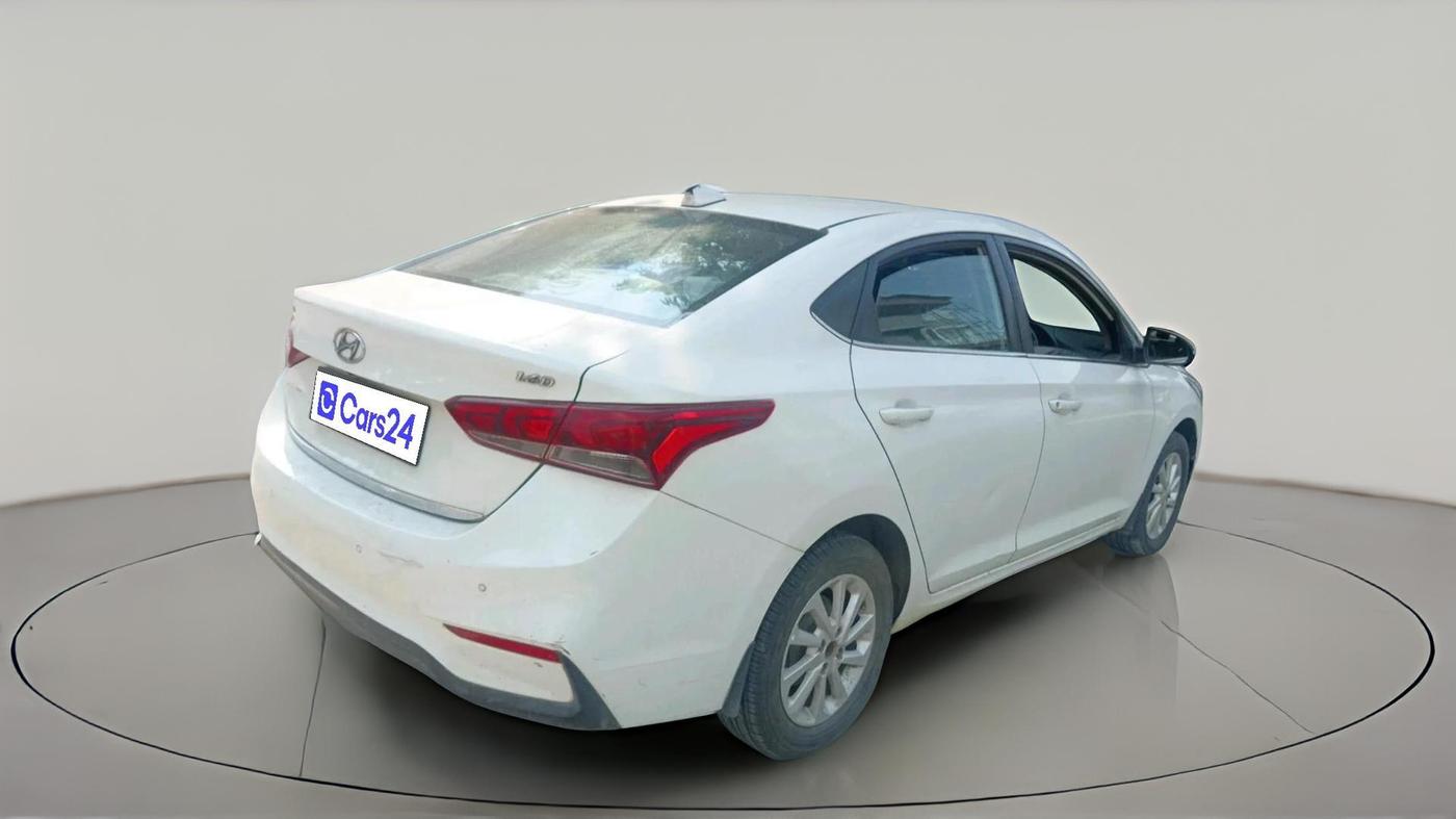 2018 Hyundai Verna 1.6 EX AT CRDI, Diesel, Automatic, 1,19,187 km, exterior