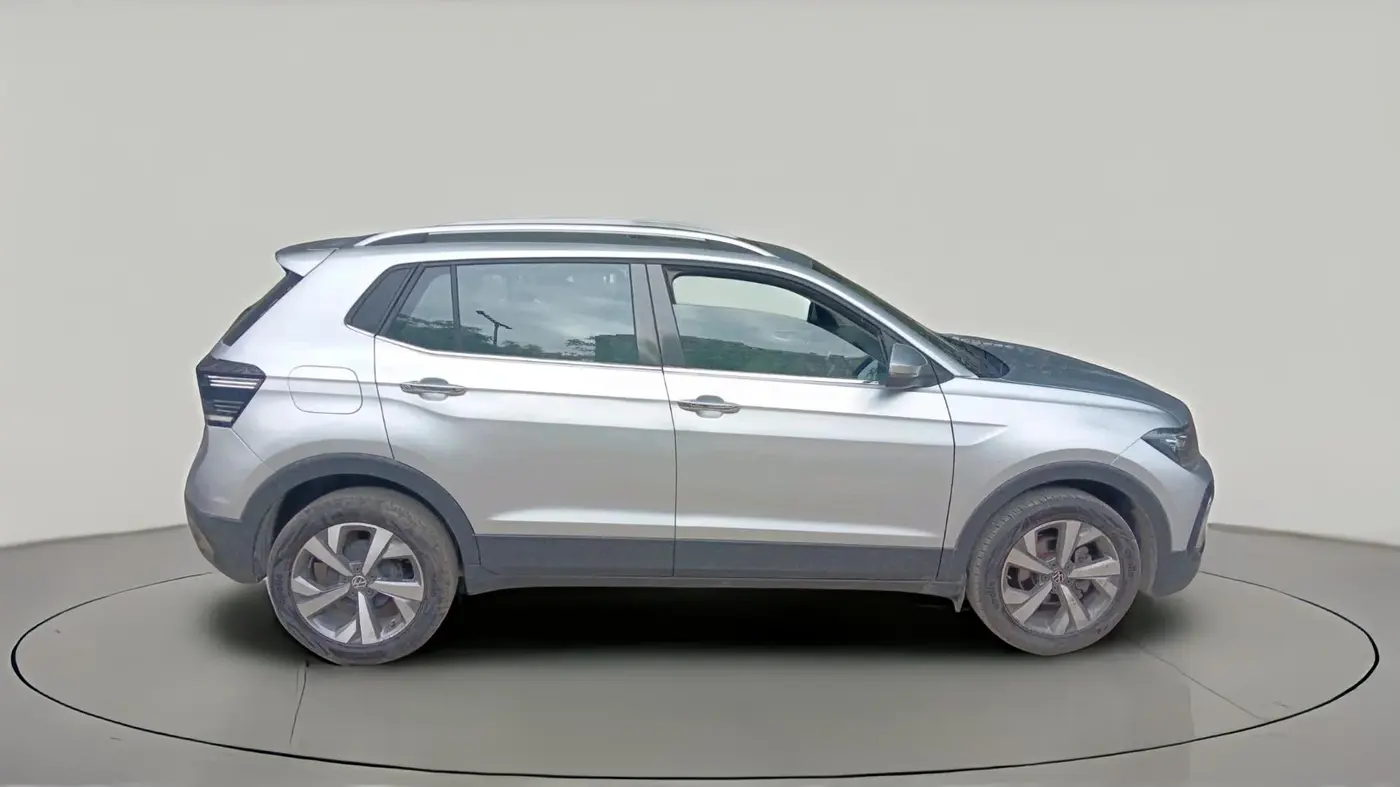 2024 Volkswagen TAIGUN TOPLINE 1.0 TSI AT, Petrol, Automatic, 4,936 km, exterior