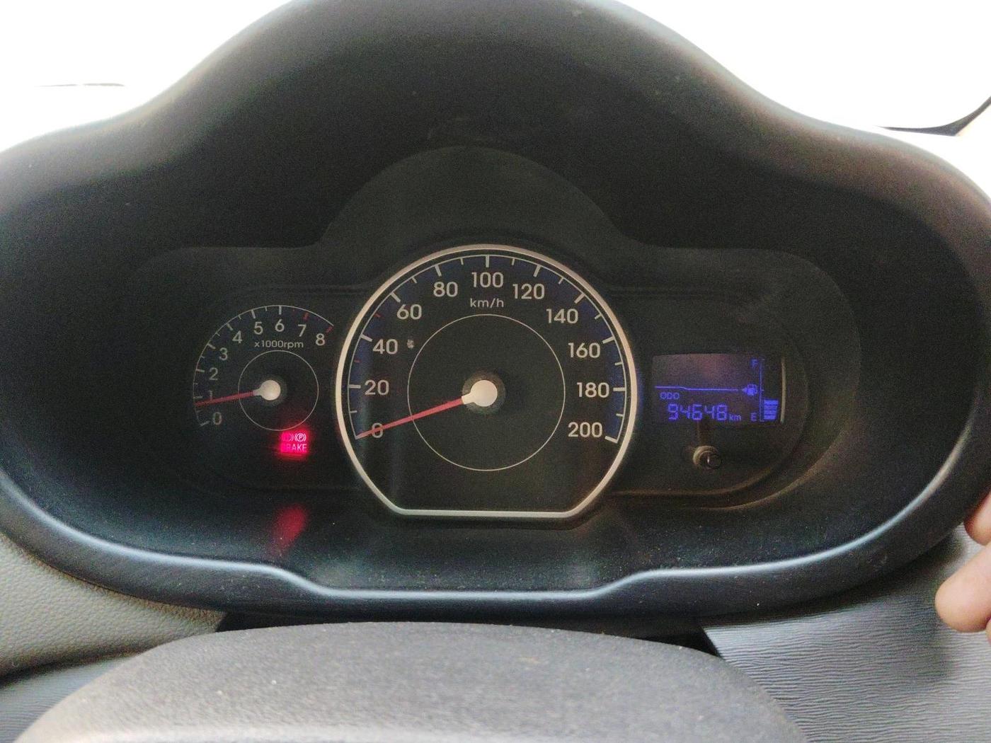 2011 Hyundai i10 MAGNA 1.2, CNG, Manual, 94,648 km, interior