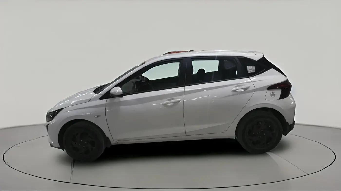 2025 Hyundai NEW I20 MAGNA 1.2 MT, Petrol, Manual, 11,475 km, exterior
