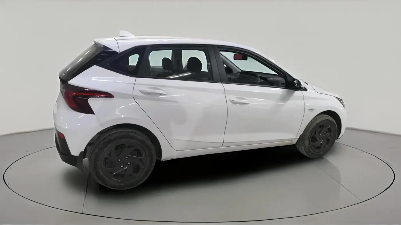 2025 Hyundai NEW I20 MAGNA 1.2 MT, Petrol, Manual, 11,475 km, exterior