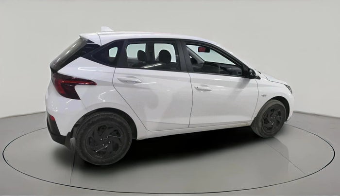 2025 Hyundai NEW I20 MAGNA 1.2 MT, Petrol, Manual, 11,475 km, exterior