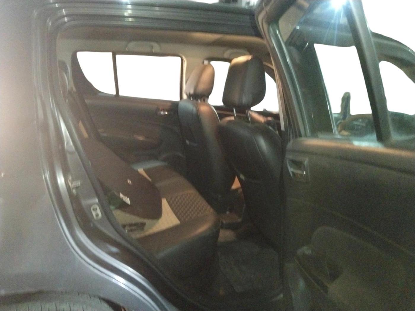 2016 Maruti Swift VXI, Petrol, Manual, 1,12,633 km, interior