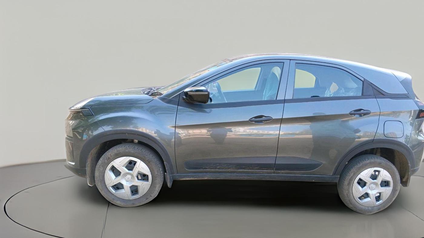2023 Tata NEXON SMART+ 1.2 PETROL, Petrol, Manual, 2,518 km, exterior