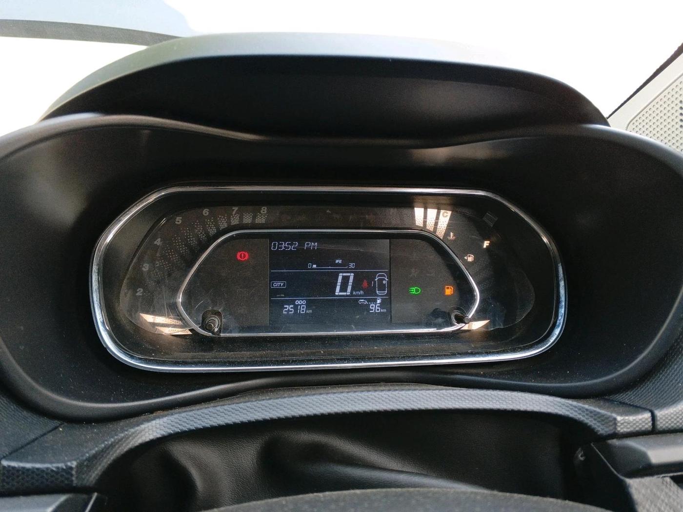2023 Tata NEXON SMART+ 1.2 PETROL, Petrol, Manual, 2,518 km, interior