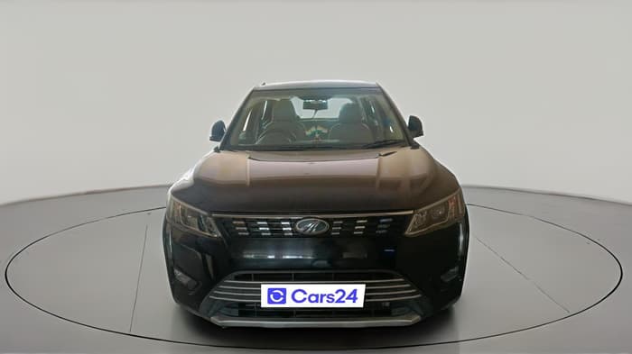 2022 Mahindra XUV300 W8 1.2 PETROL, Petrol, Manual, 19,322 km, exterior