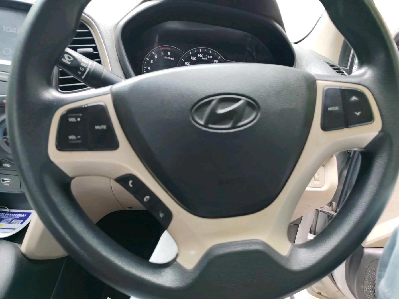 2019 Hyundai NEW SANTRO SPORTZ AMT, CNG, Automatic, 71,111 km, interior