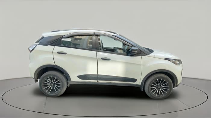 2022 Tata NEXON XM PETROL, Petrol, Manual, 40,052 km, exterior