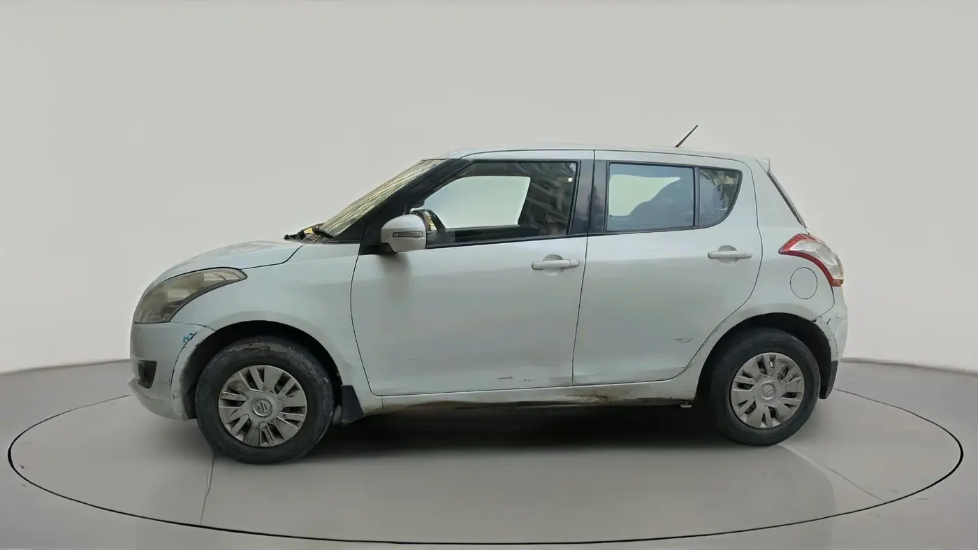 2014 Maruti Swift VXI, CNG, Manual, 1,08,202 km, exterior
