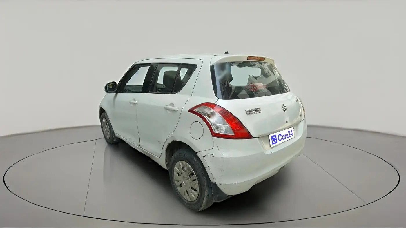 2014 Maruti Swift VXI, CNG, Manual, 1,08,202 km, exterior