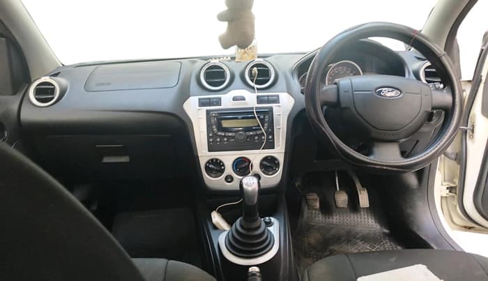 2011 Ford Figo TITANIUM 1.2 PETROL, Petrol, Manual, 74,915 km, interior