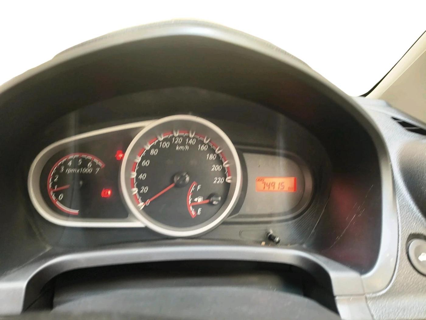 2011 Ford Figo TITANIUM 1.2 PETROL, Petrol, Manual, 74,915 km, interior