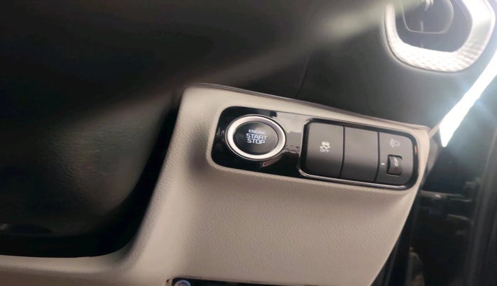 2022 KIA SONET HTX 1.0 DCT, Petrol, Automatic, 42,228 km, interior