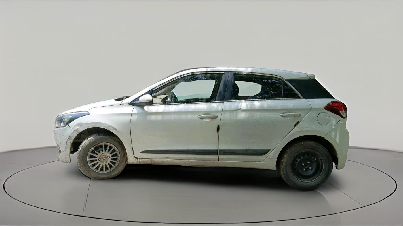 2015 Hyundai Elite i20 SPORTZ 1.2, CNG, Manual, 1,40,611 km, exterior