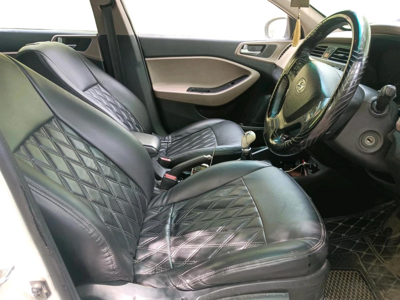 2015 Hyundai Elite i20 SPORTZ 1.2, CNG, Manual, 1,40,611 km, interior