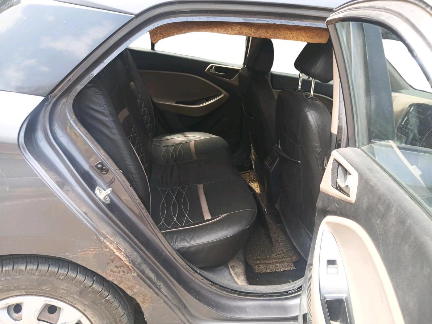 2016 Hyundai Elite i20 MAGNA 1.2, CNG, Manual, 1,28,766 km, interior