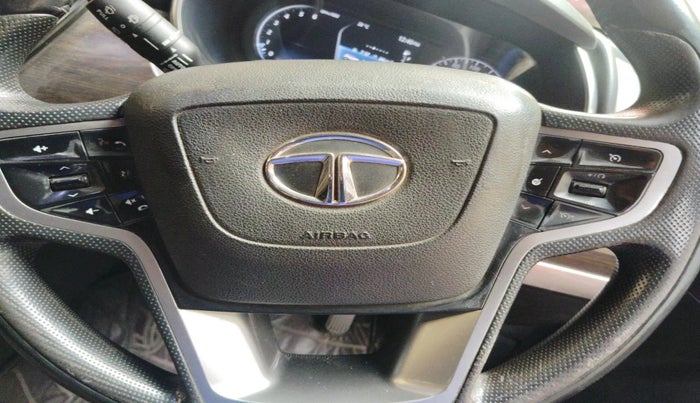 2019 Tata Harrier XZ 2.0L, Diesel, Manual, 1,62,531 km, interior