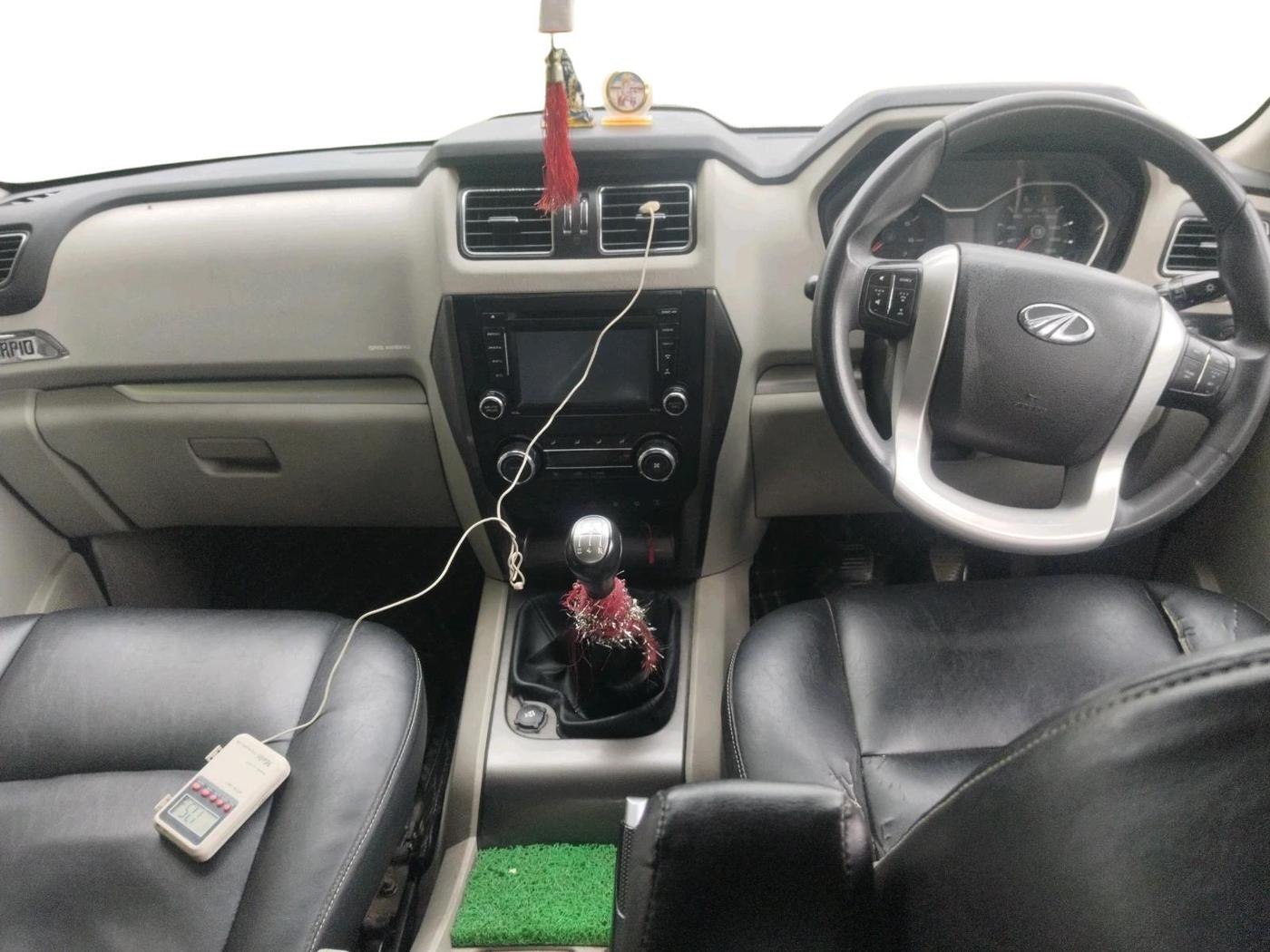 2017 Mahindra Scorpio S10 1.99, Diesel, Manual, 53,912 km, interior