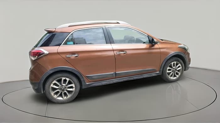 2016 Hyundai i20 Active 1.2 SX, CNG, Manual, 1,11,797 km, exterior