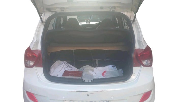 2013 Hyundai Grand i10 MAGNA 1.2 KAPPA VTVT, Petrol, Manual, 1,02,957 km, exterior