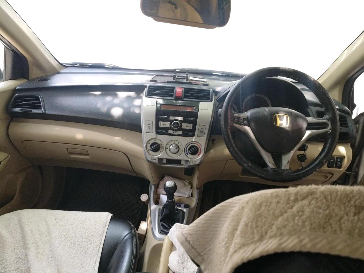 2011 Honda City 1.5L I-VTEC S MT, CNG, Manual, 1,03,336 km, interior
