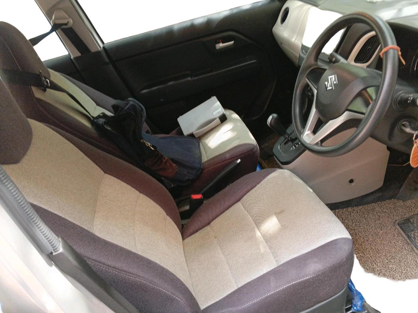 2025 Maruti New Wagon-R VXI 1.0 AMT, Petrol, Automatic, 15,616 km, interior