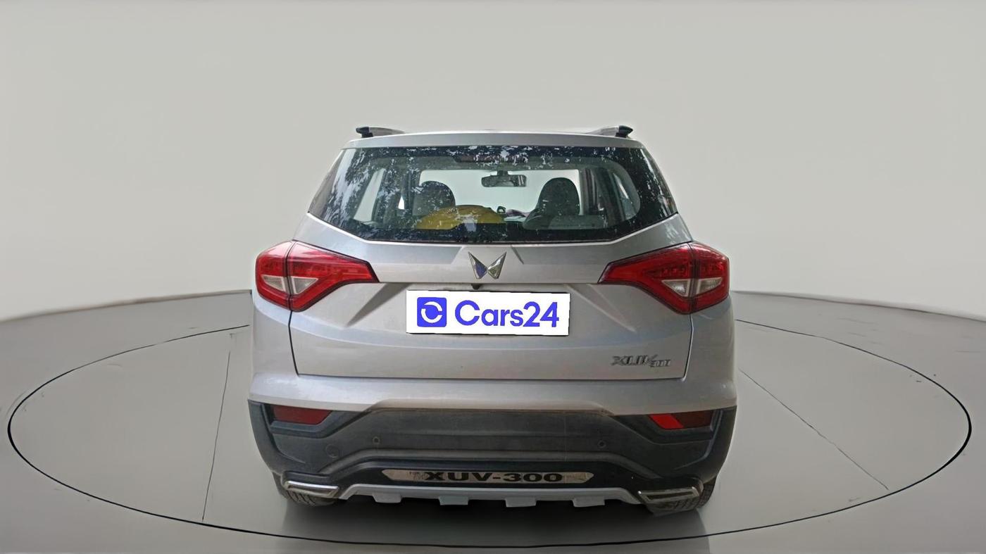 2023 Mahindra XUV300 W4 1.5 DIESEL, Diesel, Manual, 76,297 km, exterior