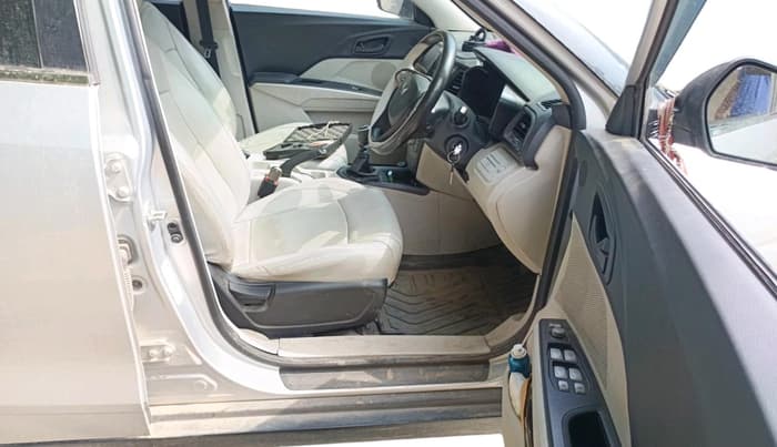 2023 Mahindra XUV300 W4 1.5 DIESEL, Diesel, Manual, 76,297 km, interior