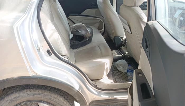 2023 Mahindra XUV300 W4 1.5 DIESEL, Diesel, Manual, 76,297 km, interior